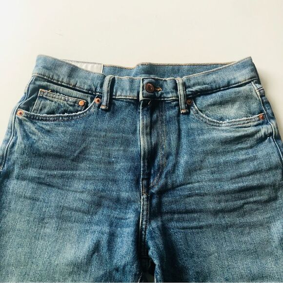H&M Skinny Coupe Moulante Distressed Jeans, Size 30/32 - Picture 3 of 5